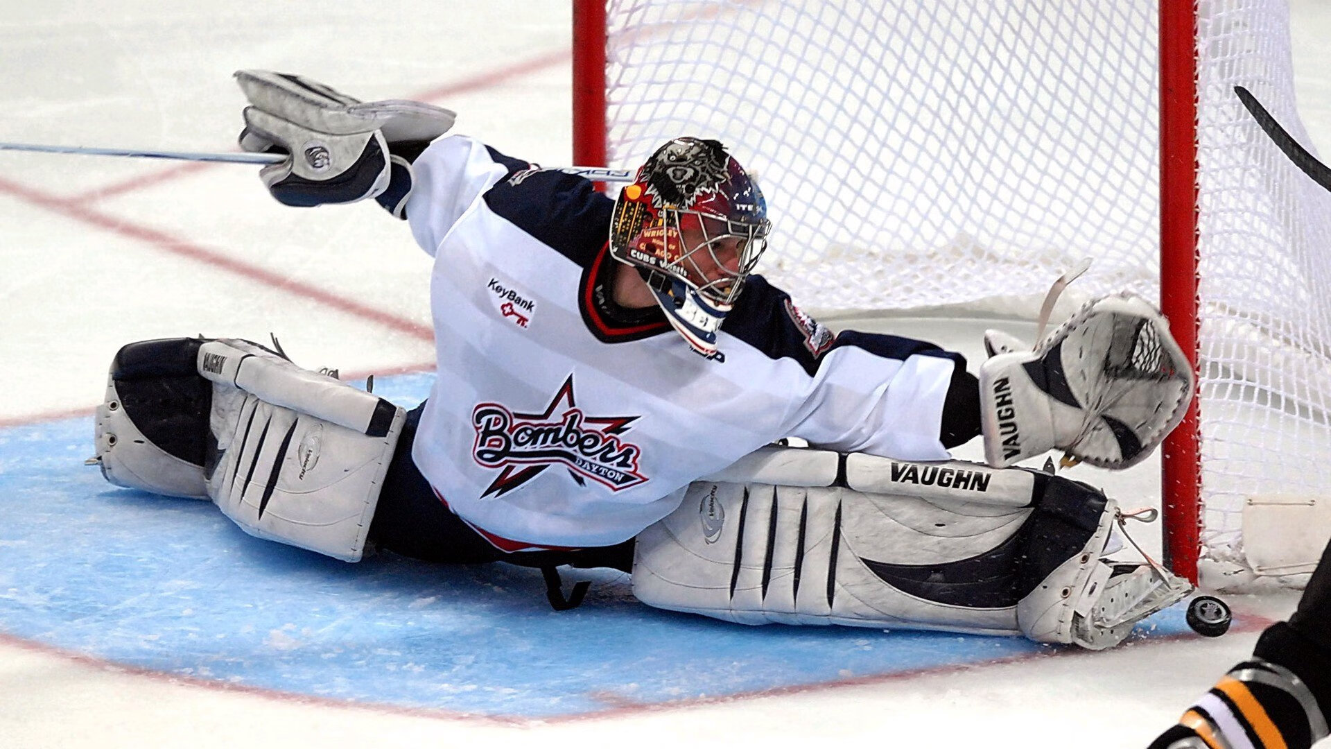 都市奇迹赛:在摩天大楼之间设置的高空网球挑战